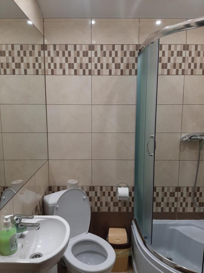 U Slavika Yasinia Exterior foto